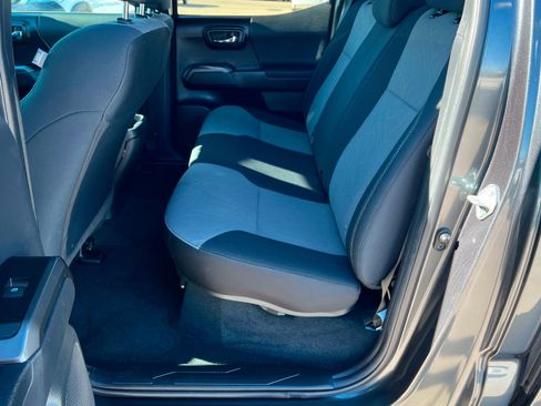 Used 2023 Toyota Tacoma TRD Off-Road image 22