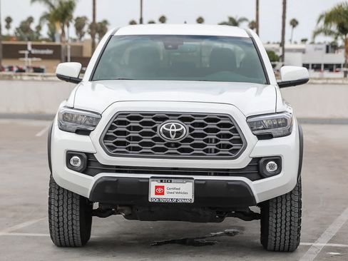 Certified 2023 Toyota Tacoma TRD Off-Road w/ Advanced Technology Package AWD/4WD image 4
