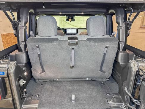 Certified 2024 Jeep Wrangler Sport S image 16