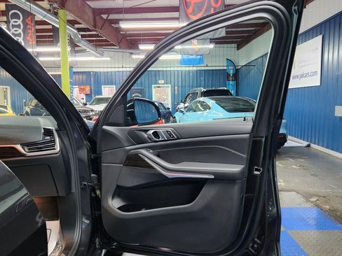 Used 2019 BMW X5 xDrive40i w/ Premium Package 2 image 11