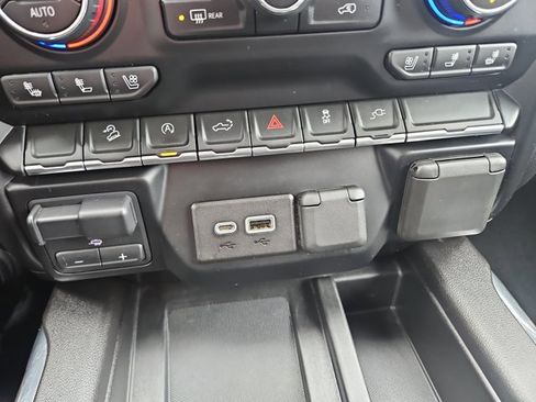 Used 2019 Chevrolet Silverado 1500 LTZ image 15