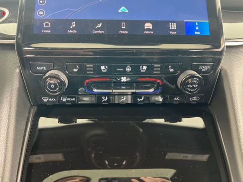 Used 2024 Jeep Grand Cherokee Trailhawk image 24