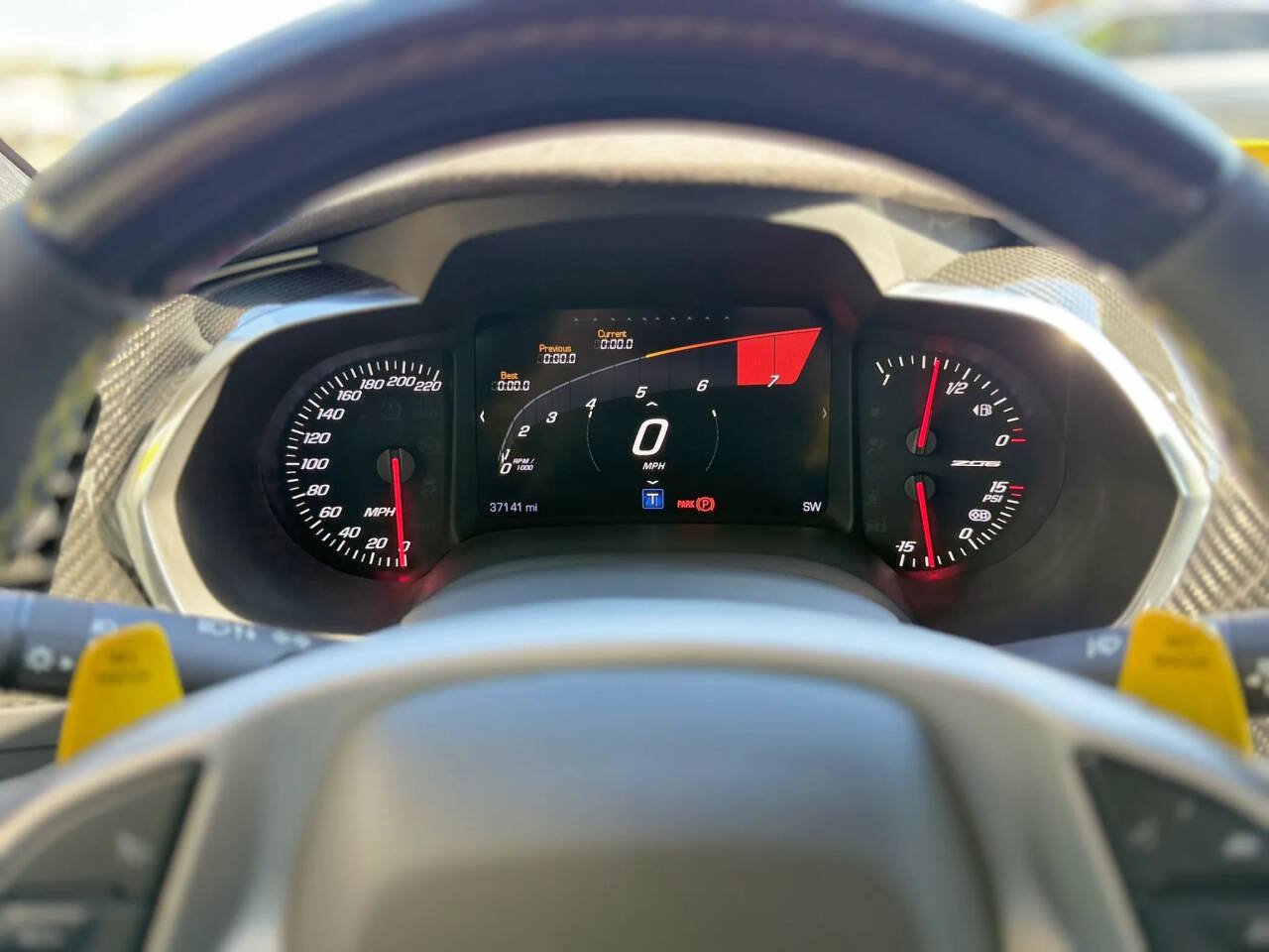 Used 2018 Chevrolet Corvette Z06 RWD image 16