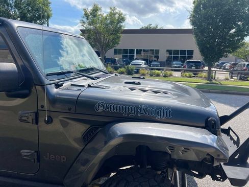 Used 2021 Jeep Wrangler Unlimited Rubicon w/ Cold Weather Group AWD/4WD image 5