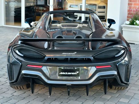 Used 2020 McLaren 600LT Spider RWD image 5