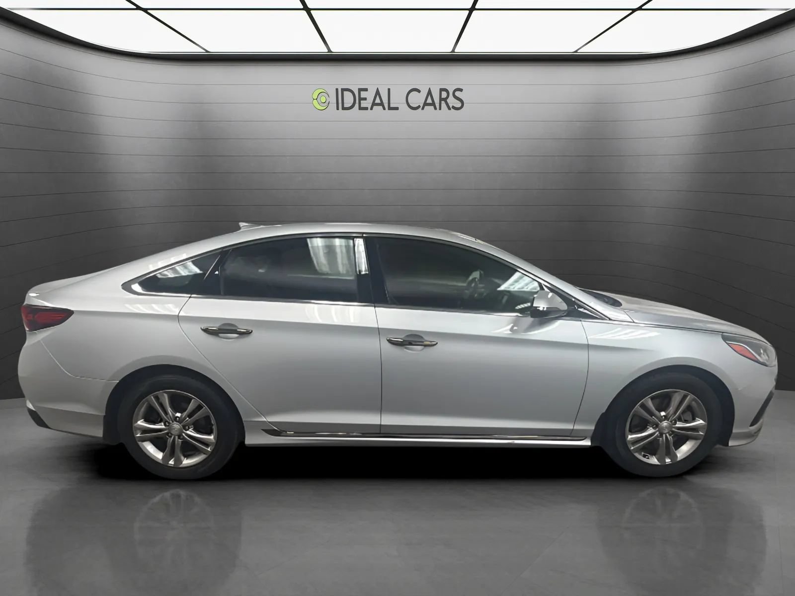 Used 2019 Hyundai Sonata Sport w/ Tech Package 03 FWD image 4