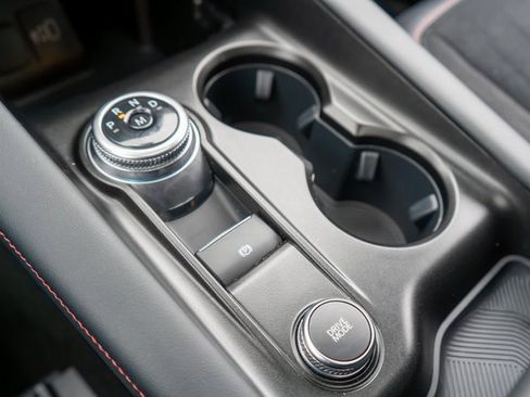 Used 2025 Ford Explorer ST image 31