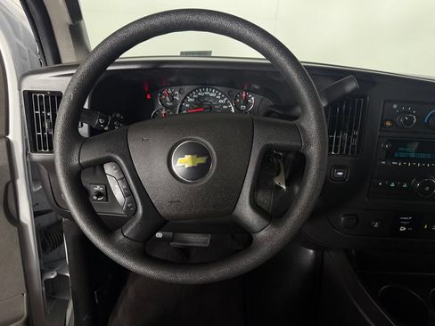 Used 2025 Chevrolet Express 3500 LT w/ LT Preferred Equipment Group RWD image 27