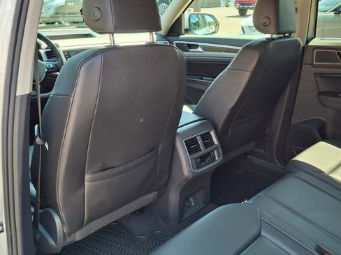 Used 2019 Volkswagen Atlas SE w/ Towing Package AWD/4WD image 9