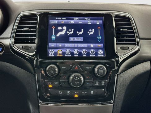 Used 2021 Jeep Grand Cherokee Laredo X RWD image 24