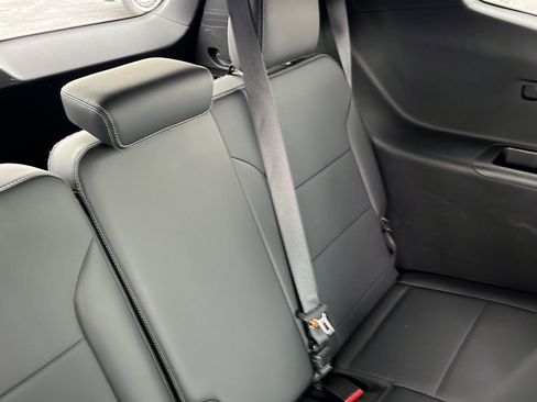 Used 2025 Buick Enclave Preferred image 30