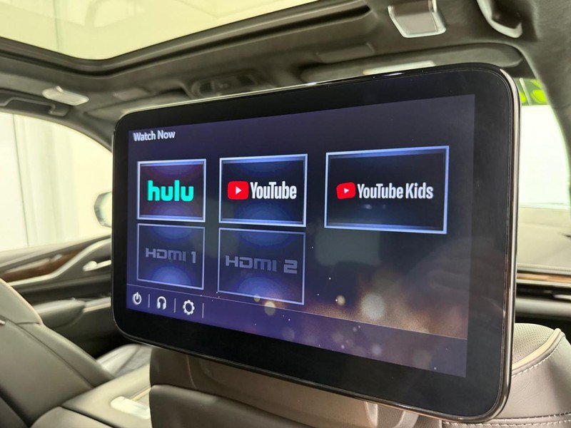 Used 2022 Cadillac Escalade Sport Platinum w/ LPO, ONYX Package AWD/4WD image 10