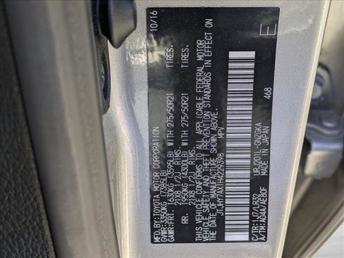 Used 2017 Lexus LX 570 4WD image 16