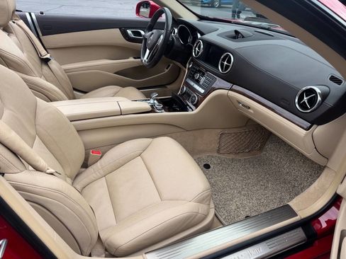 Used 2013 Mercedes-Benz SL 550 image 14