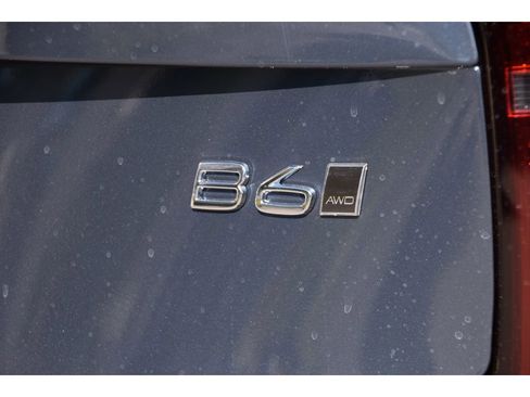 New 2026 Volvo XC90 B6 Plus w/ Protection Package Premier image 29