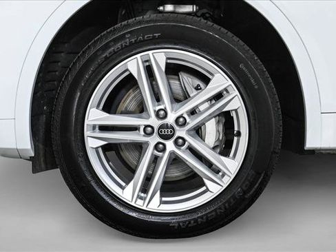 Certified 2024 Audi Q5 e Premium Plus image 25