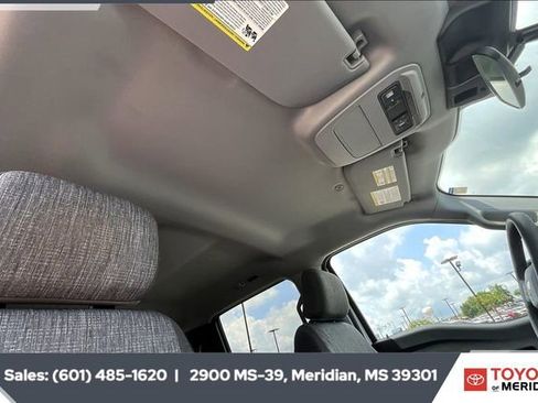 Used 2022 Ford F150 XLT w/ Trailer Tow Package image 16