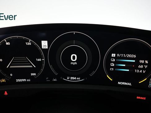 Used 2023 Porsche Taycan RWD image 7