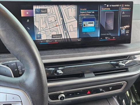Used 2023 BMW X7 xDrive40i w/ Premium Package image 12