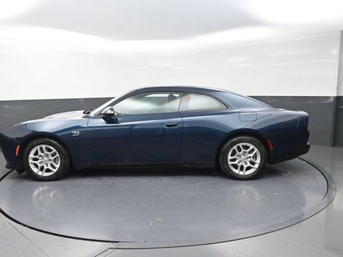 Used 2025 Dodge Charger Daytona R/T w/ Sun & Sound Package AWD/4WD image 7