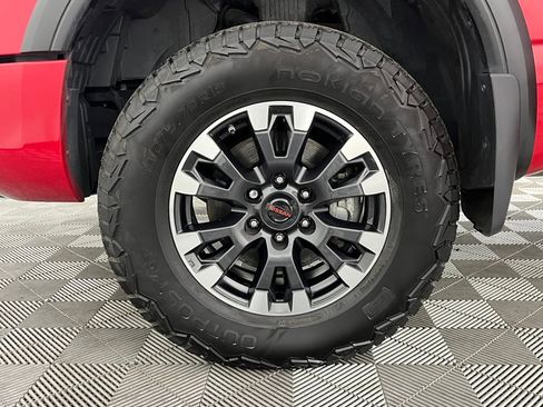 Used 2020 Nissan Titan PRO-4X w/ Pro-4x Convenience Package image 20