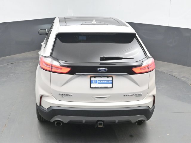 Used 2019 Ford Edge Titanium w/ Equipment Group 301A AWD/4WD image 38