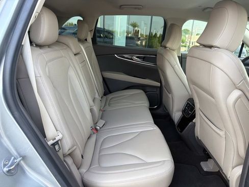 Certified 2022 Lincoln Nautilus FWD w/ Premium Package image 25
