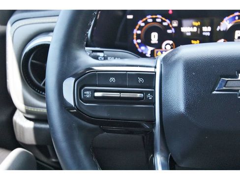 Used 2026 Chevrolet Colorado ZR2 AWD/4WD image 16