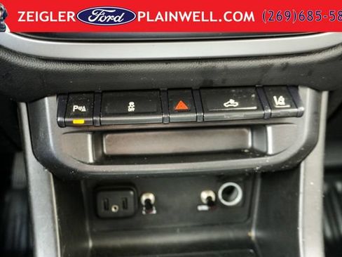 Used 2022 Chevrolet Colorado LT w/ Fleet Safety Package RWD image 17