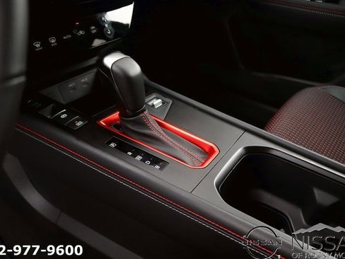 Certified 2025 Nissan Kicks SR image 19