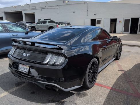 Used 2019 Ford Mustang GT Premium w/ GT Performance Package RWD image 4