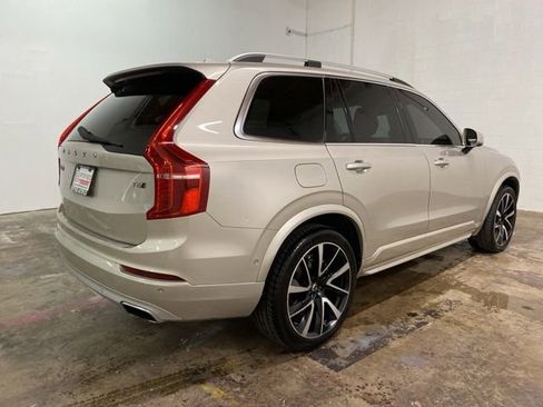 Used 2018 Volvo XC90 T6 Momentum w/ Convenience Package AWD/4WD image 5