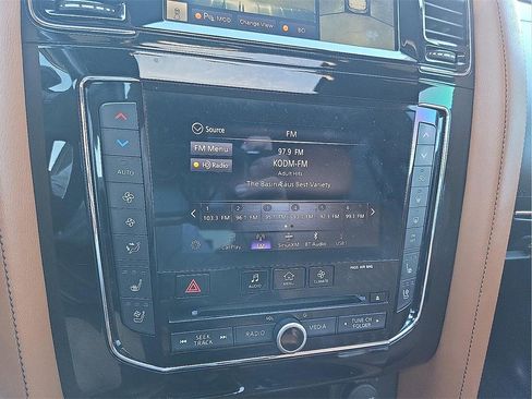 Used 2021 INFINITI QX80 Sensory w/ All-Season Package image 15