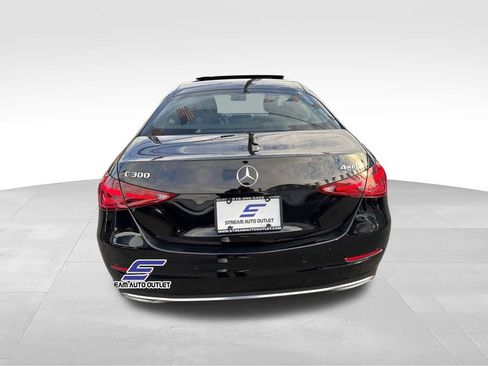 Used 2025 Mercedes-Benz C 300 4MATIC Sedan image 10