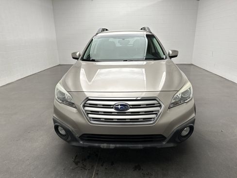 Used 2015 Subaru Outback 2.5i Premium image 3