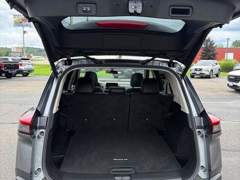 Used 2023 Nissan Rogue SV w/ SV Premium B Package AWD/4WD image 27