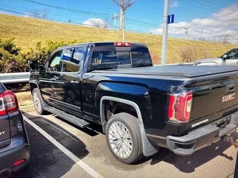 Used 2016 GMC Sierra 1500 Denali image 2