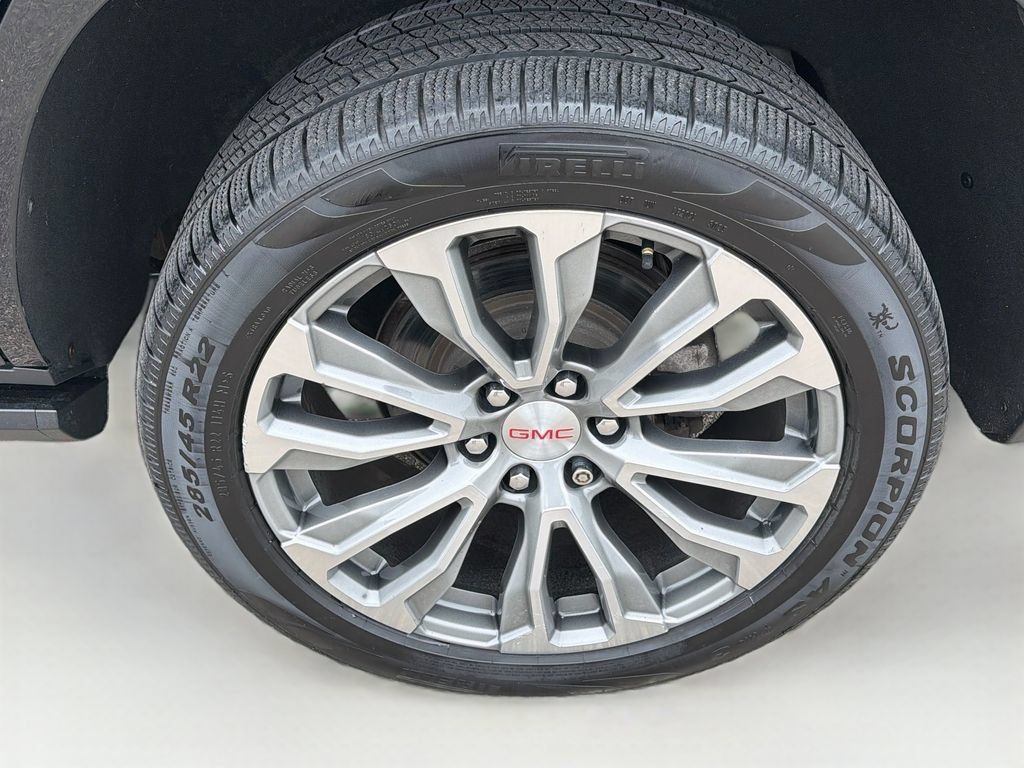 Used 2021 GMC Yukon Denali w/ Denali Premium Package AWD/4WD image 37