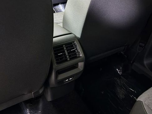 New 2026 Volkswagen Tiguan S image 24