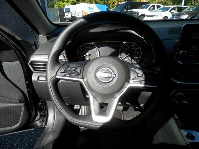 Used 2026 Nissan Altima 2.5 SV FWD image 19