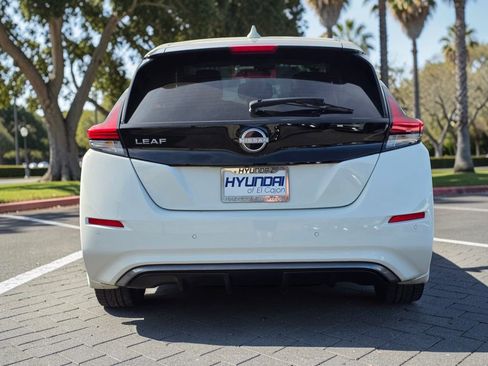 Used 2023 Nissan Leaf S image 6