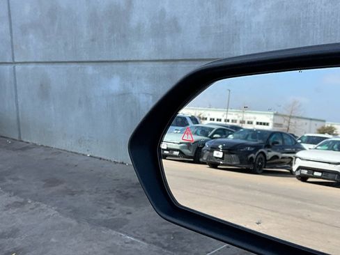 Used 2025 Kia K4 LXS image 19