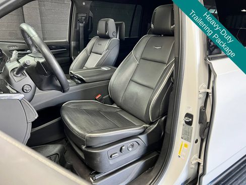 Used 2023 Cadillac Escalade ESV Sport w/ LPO, ONYX Package AWD/4WD image 7