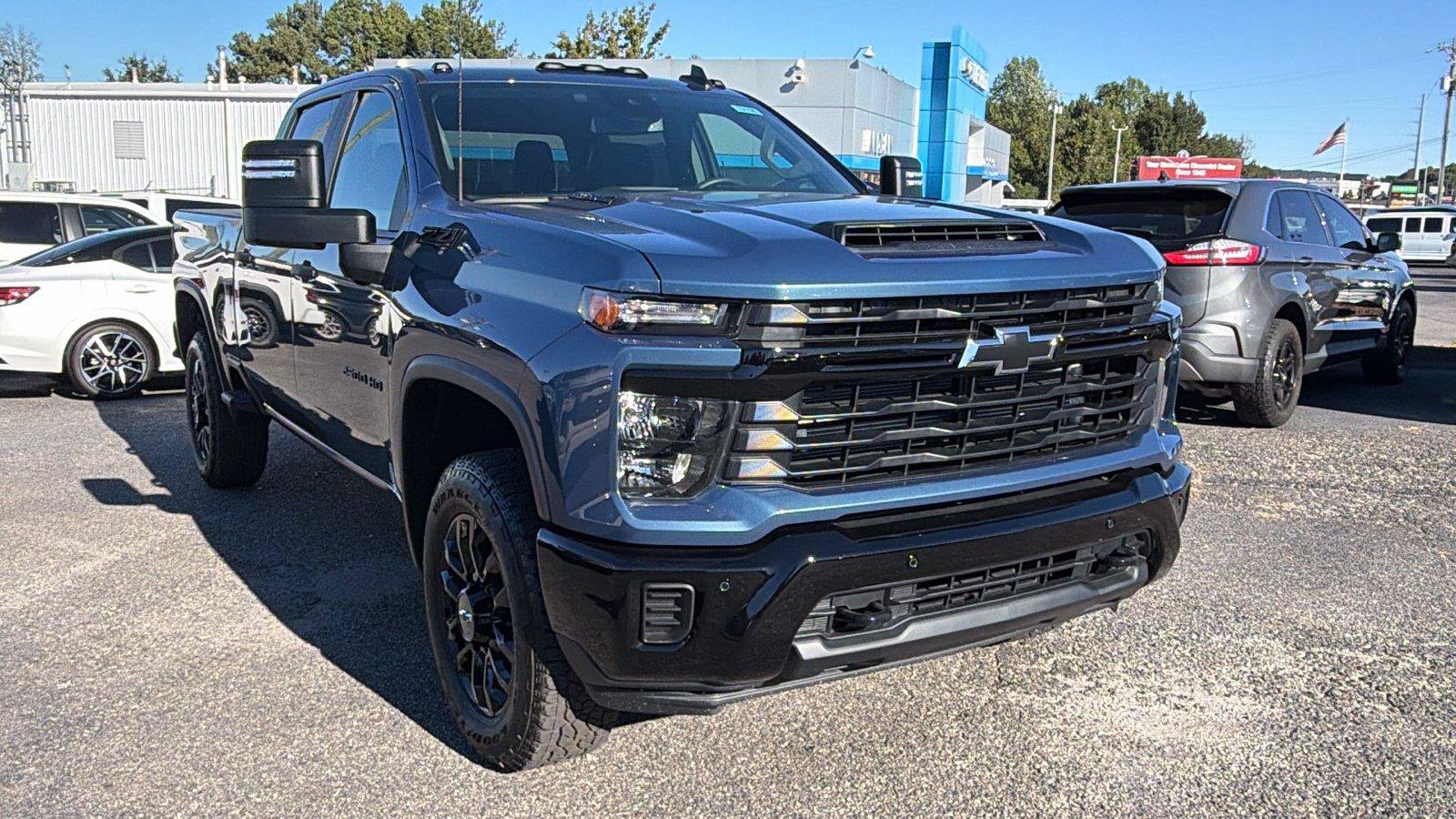 New 2026 Chevrolet Silverado 2500 Custom w/ Custom Value Package AWD/4WD image 6