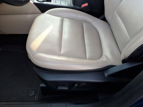 Used 2020 Ford Escape SEL image 18