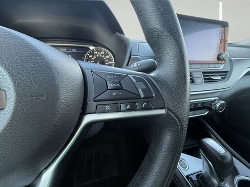 Used 2023 Nissan Altima 2.5 SV image 26