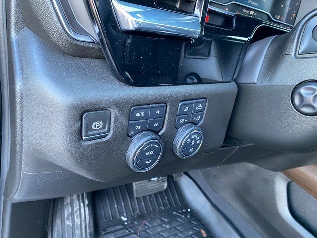 Used 2024 Chevrolet Silverado 1500 High Country AWD/4WD image 17