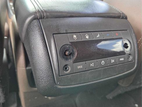 Used 2015 GMC Acadia SLT FWD image 13