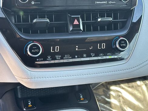 Used 2021 Toyota Corolla XSE FWD image 25