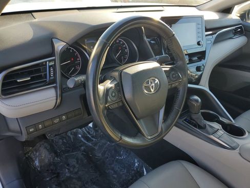 Used 2023 Toyota Camry SE FWD image 12